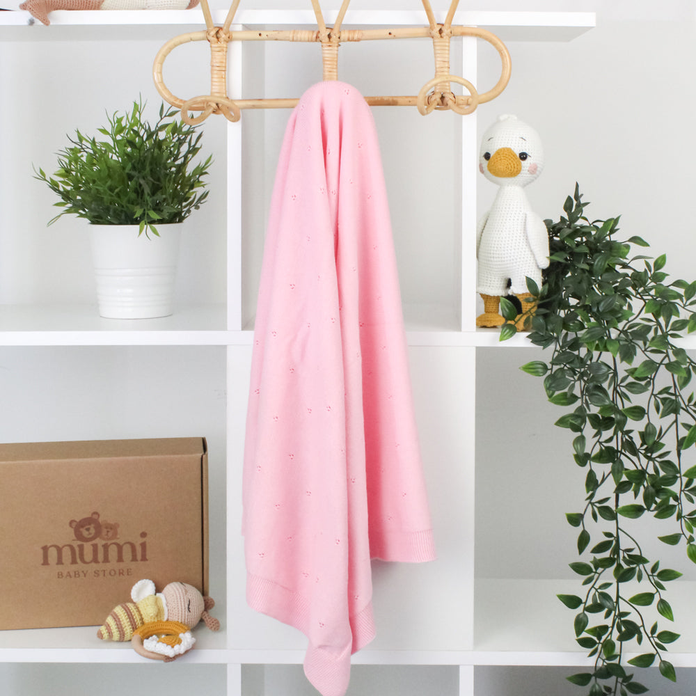 Copertina in maglia ricamo traforato