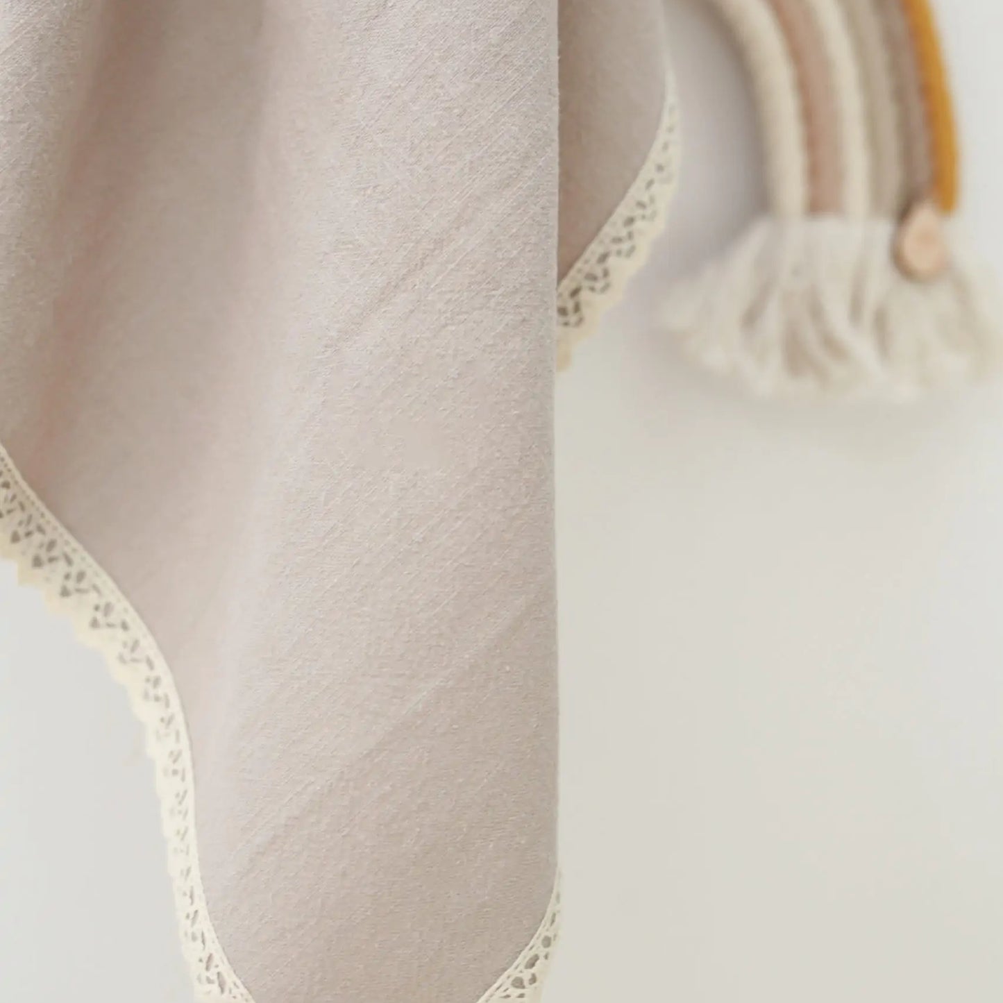 Swaddle in lino con pizzo