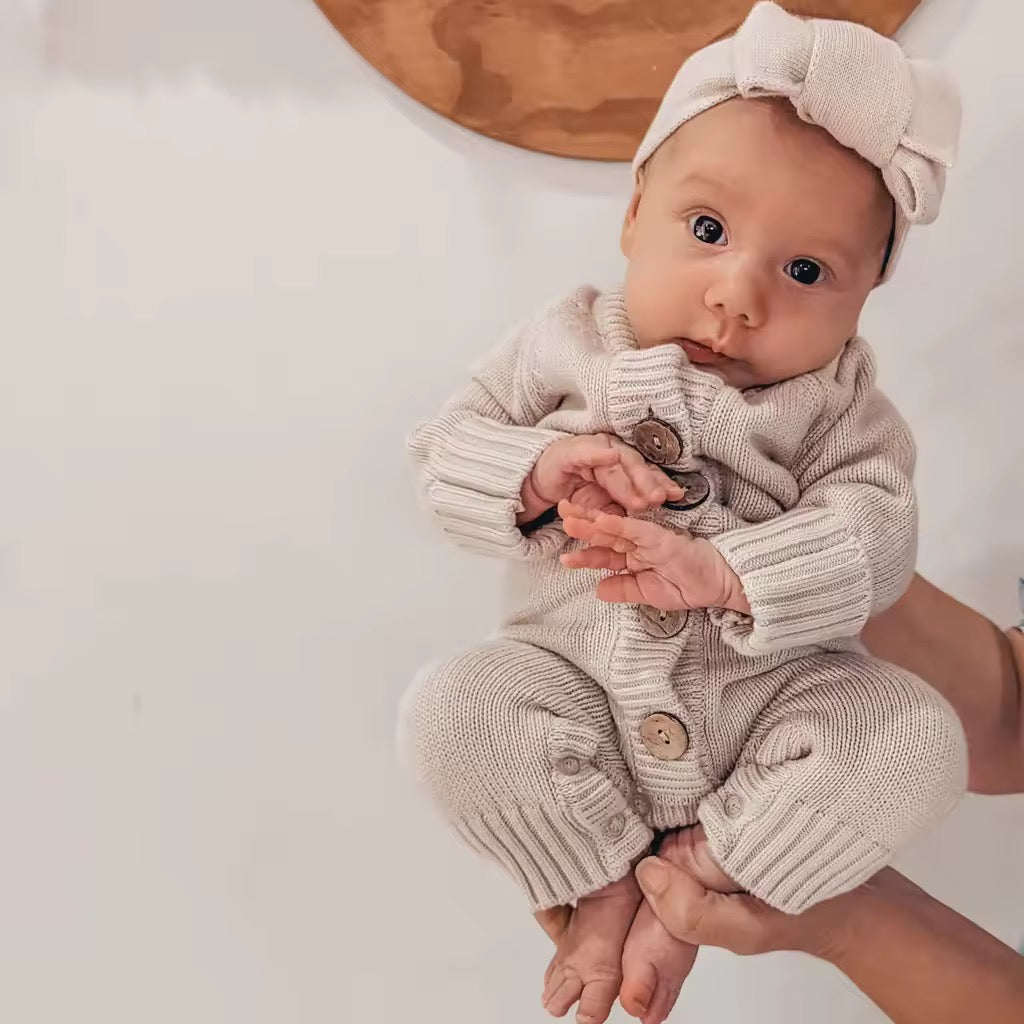 Tutina “Noa” con Cappellino Pompon,Caldo Cotone 100% Biologico 🧸☁️✨