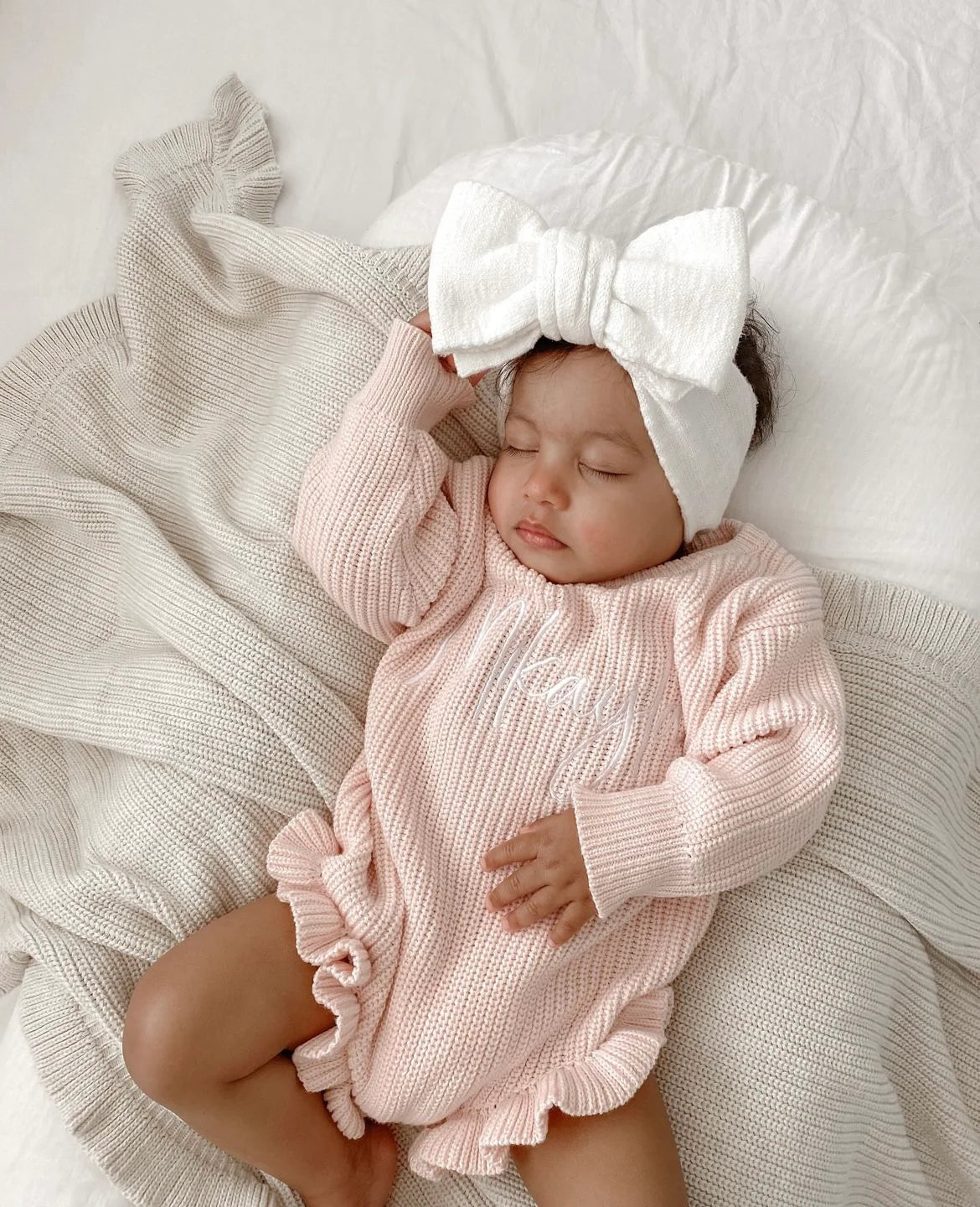 Pagliaccetto in Maglia Milk -Milky Rose e Violet Personalizzabile